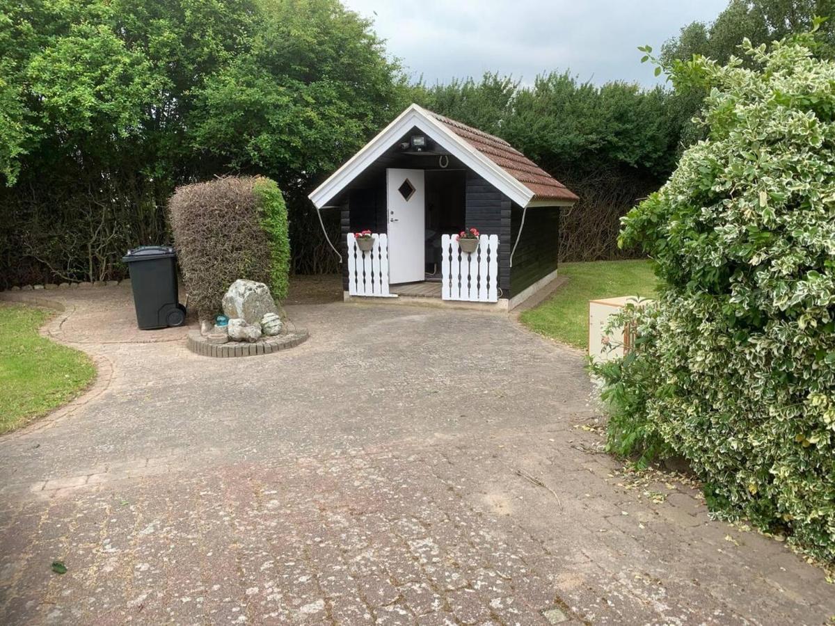 Stunning Romantik Cabin Close To Baltic Sea Vila Idestrup Exterior foto